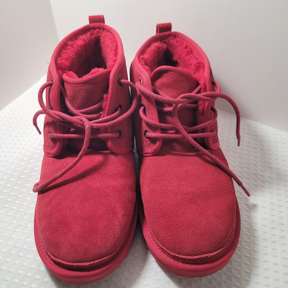 BOOTS UGG FOR ADUL SIZE 9